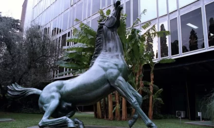 I media e l’arte in Italia verso un revisionismo ideologico?