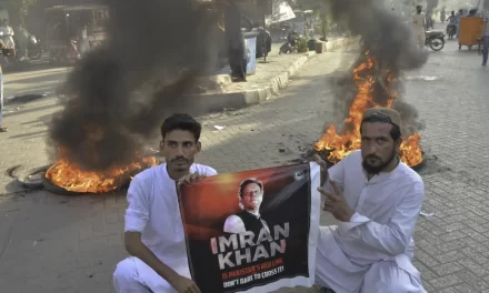 Pakistan: Scontro sulla Costituzione