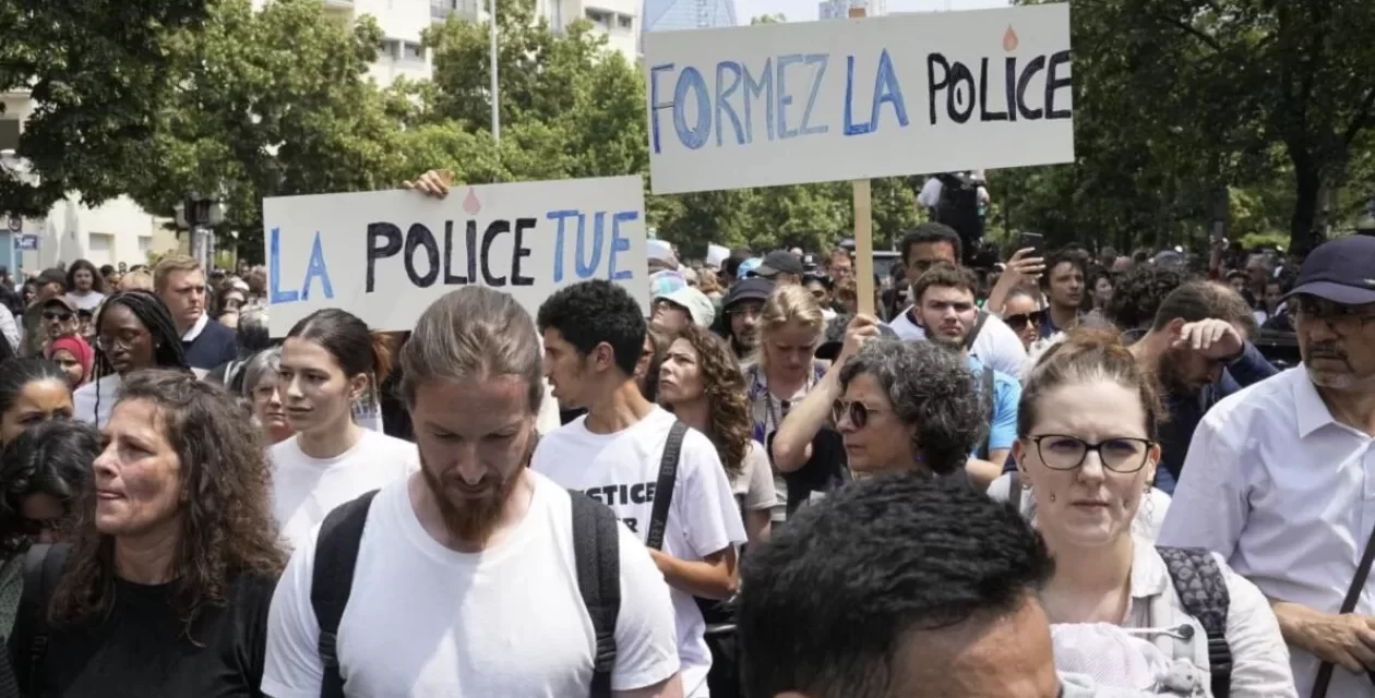 Sommosse in Francia per la morte di Nahel a Nanterre