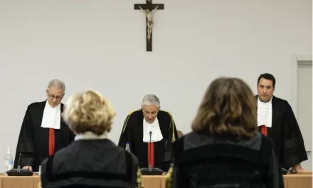 CONDANNATI I MERCANTI NELLA CHIESA