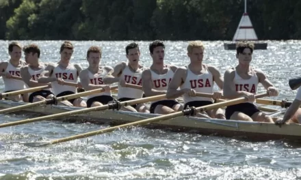 ‘The Boys in the Boat’ mostra la possibilità di miracoli sull’acqua