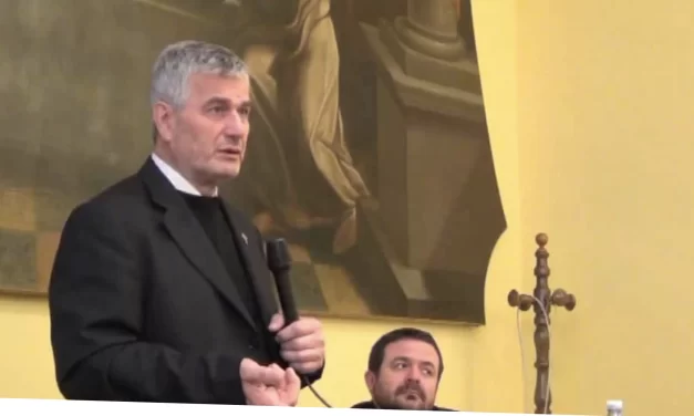 Superare il Clericalismo: Una Prospettiva per una Chiesa Rinnovata