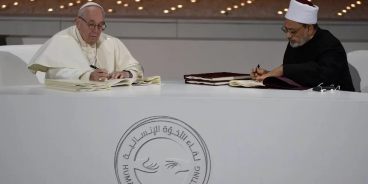 Cinque anni fa il Papa e il Grande Imam firmarono un documento profetico