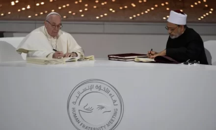 Cinque anni fa il Papa e il Grande Imam firmarono un documento profetico