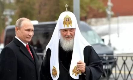 La critica degli intellettuali a Putin
