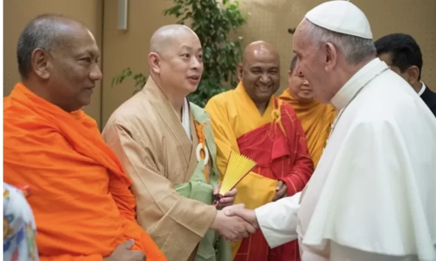 L’Incompatibilità tra Cristianesimo e Buddismo: esplorando le Differenze Teologiche e Filosofiche