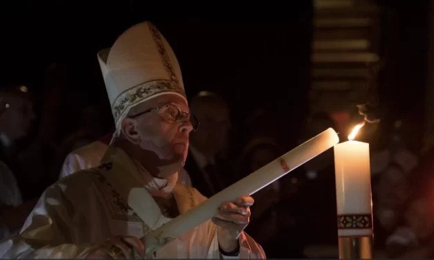 Papa Francesco alla veglia pasquale: La Luce oltre il buio