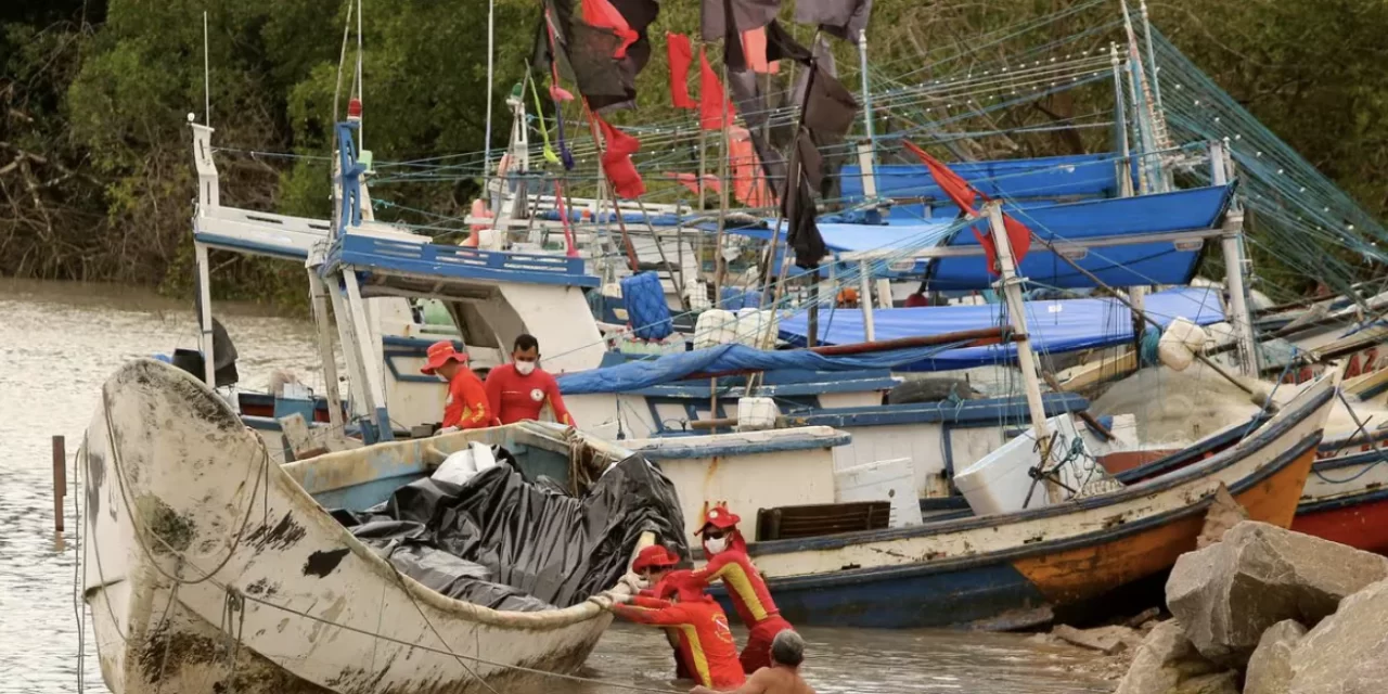 Tragedia nell’Atlantico: Nove Corpi Trovati su Imbarcazione alla Deriva