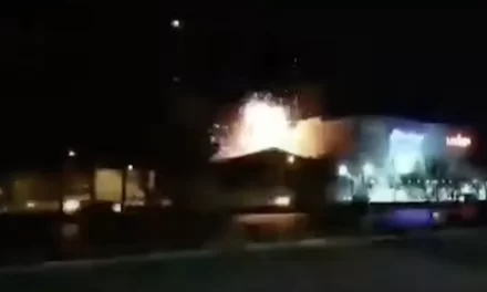 Israele replica all’Iran con un contenuto attacco di droni a Isfahan