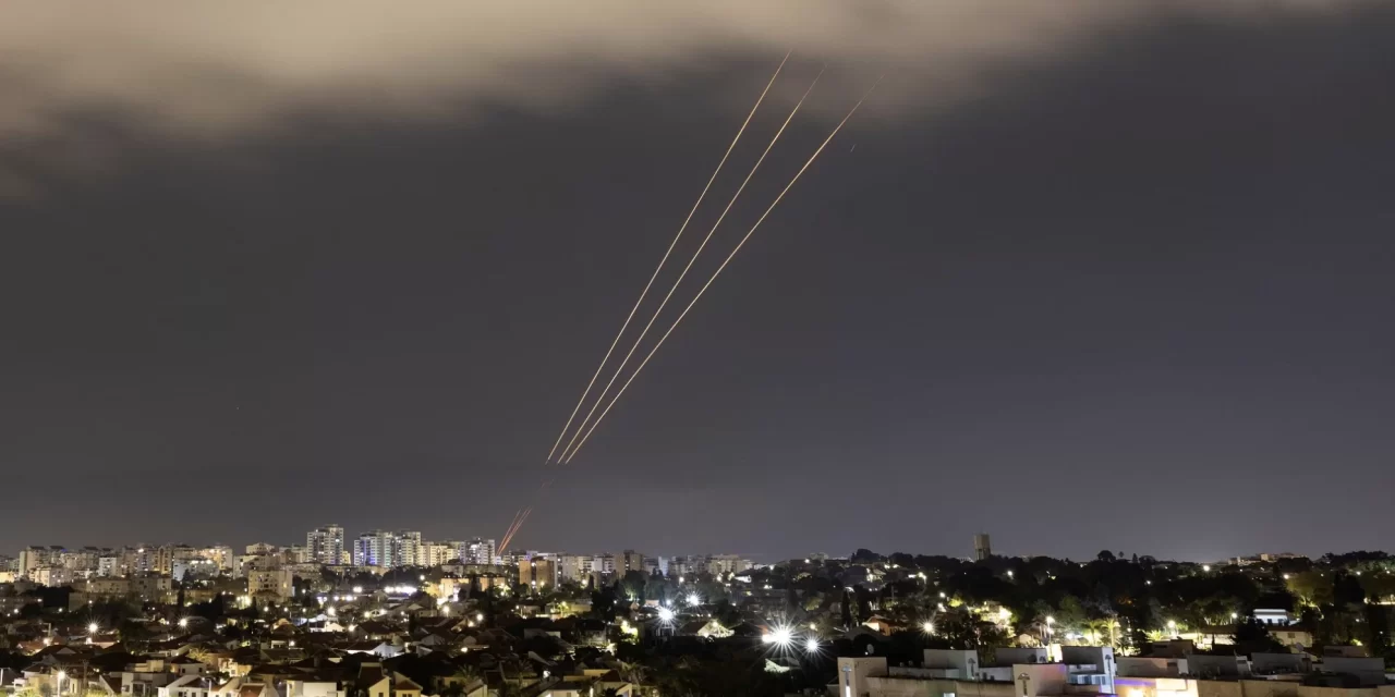 Attacco Iraniano a Israele: Uno Strumento di Propaganda Interna?