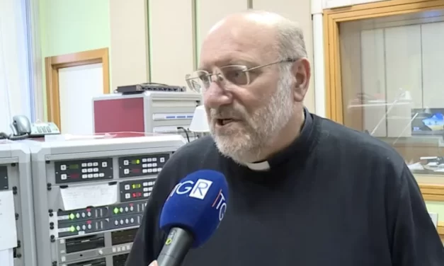 Il Papa a Meter: Continuate con Coraggio l’Importante Attività contro gli Abusi