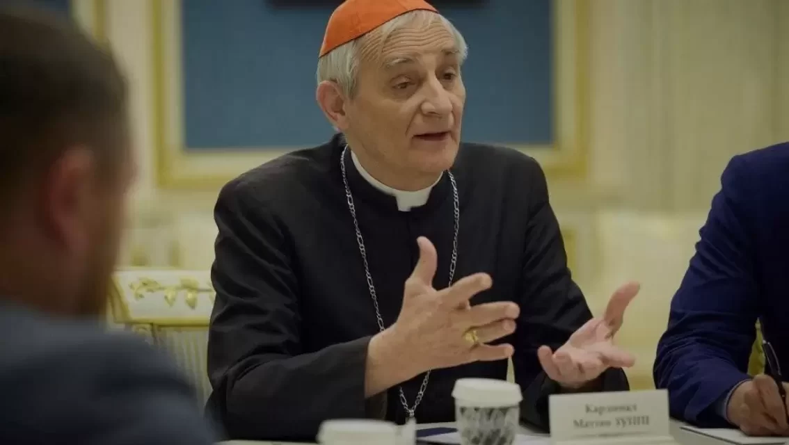 Il cardinale Zuppi chiede prudenza sul premierato e auspica un’Europa più coesa