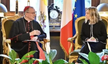 L’Attacco della Meloni alla Conferenza Episcopale Italiana: Un Conflitto Pianificato e Lucido