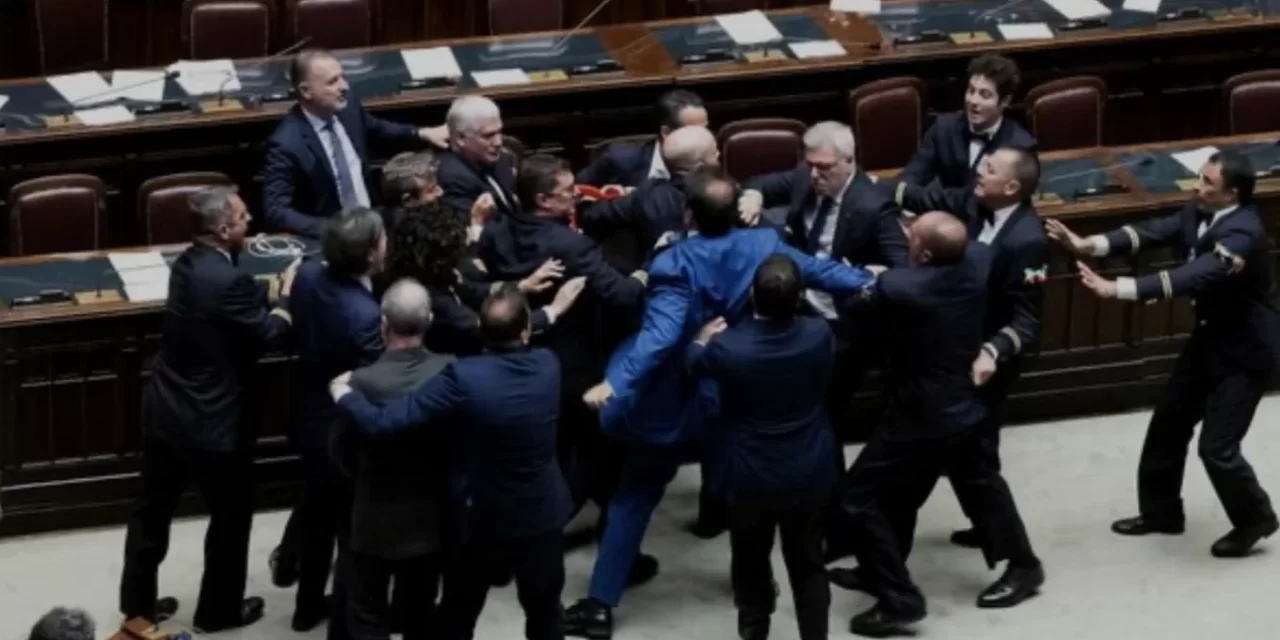 Sulle riforme in Parlamento non c’è dialogo ma violenza