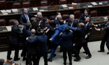 Sulle riforme in Parlamento non c’è dialogo ma violenza