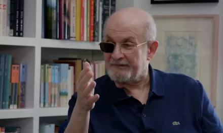 Salman Rushdie: L’Opera e le Controversie