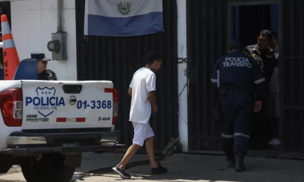 Stato di Emergenza in El Salvador: HRW Denuncia Gravi Violazioni dei Diritti dei Minori