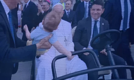 Papa Francesco chiude le Settimane Sociali dei cattolici 2024 di Trieste