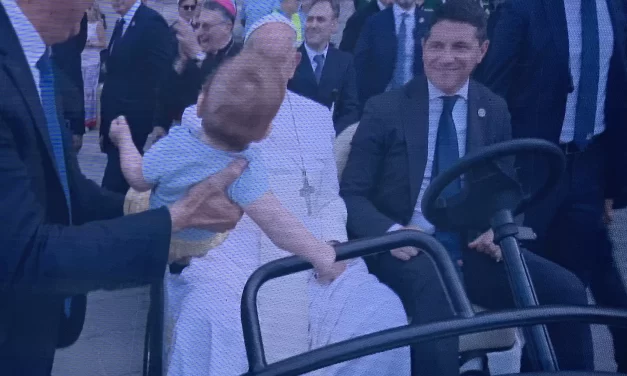 Papa Francesco chiude le Settimane Sociali dei cattolici 2024 di Trieste