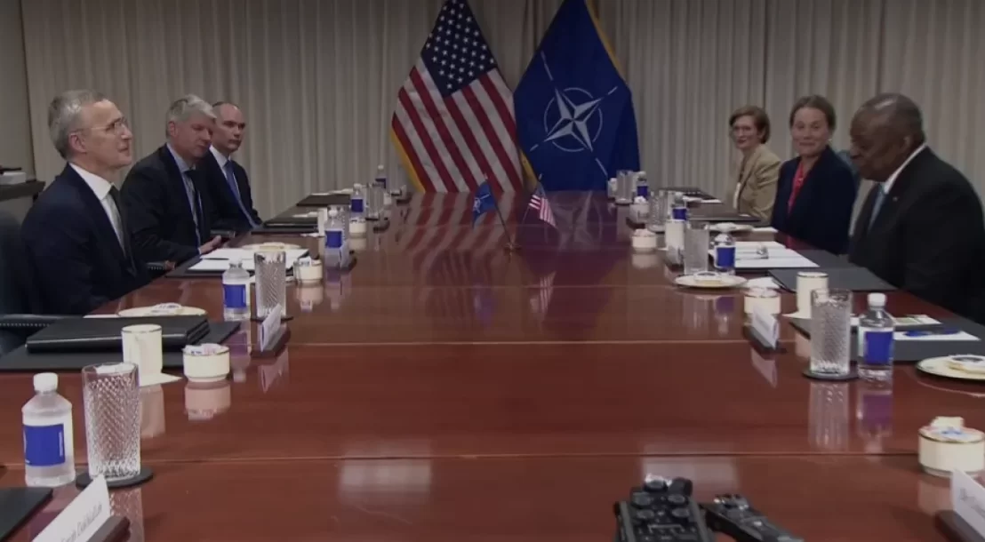 Un Vertice NATO Cruciale: Opinioni Critiche sulla Strategia dell’Alleanza