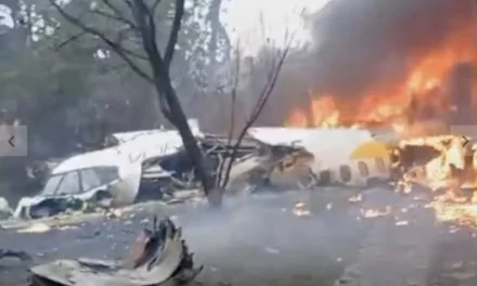 Tragico incidente aereo a Vinhedo: Un aereo si schianta su una zona residenziale