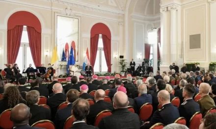 Un appello alla pace, alla solidarietà e alla responsabilità sociale