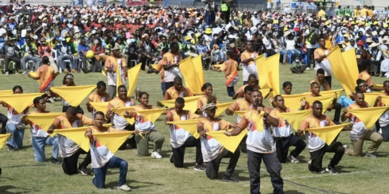 Il Papa incontra i giovani papua-guineani
