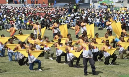 Il Papa incontra i giovani papua-guineani