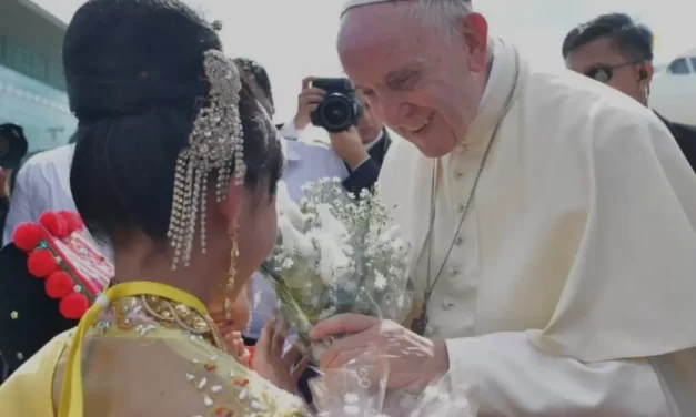 Il viaggio mosaico di Papa Francesco: Un ponte tra fede, dialogo e sfide globali