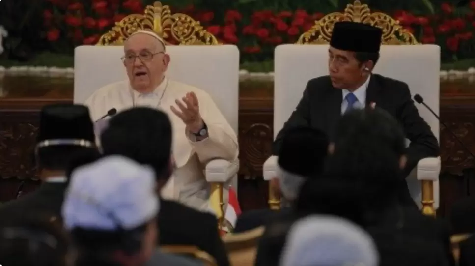 Papa Francesco in Indonesia: Un Ponte tra Diversità e Unità
