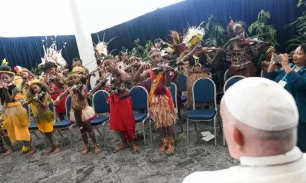 Il Papa in Papua Nuova Guinea: Un Messaggio di Speranza, Unità e Sviluppo