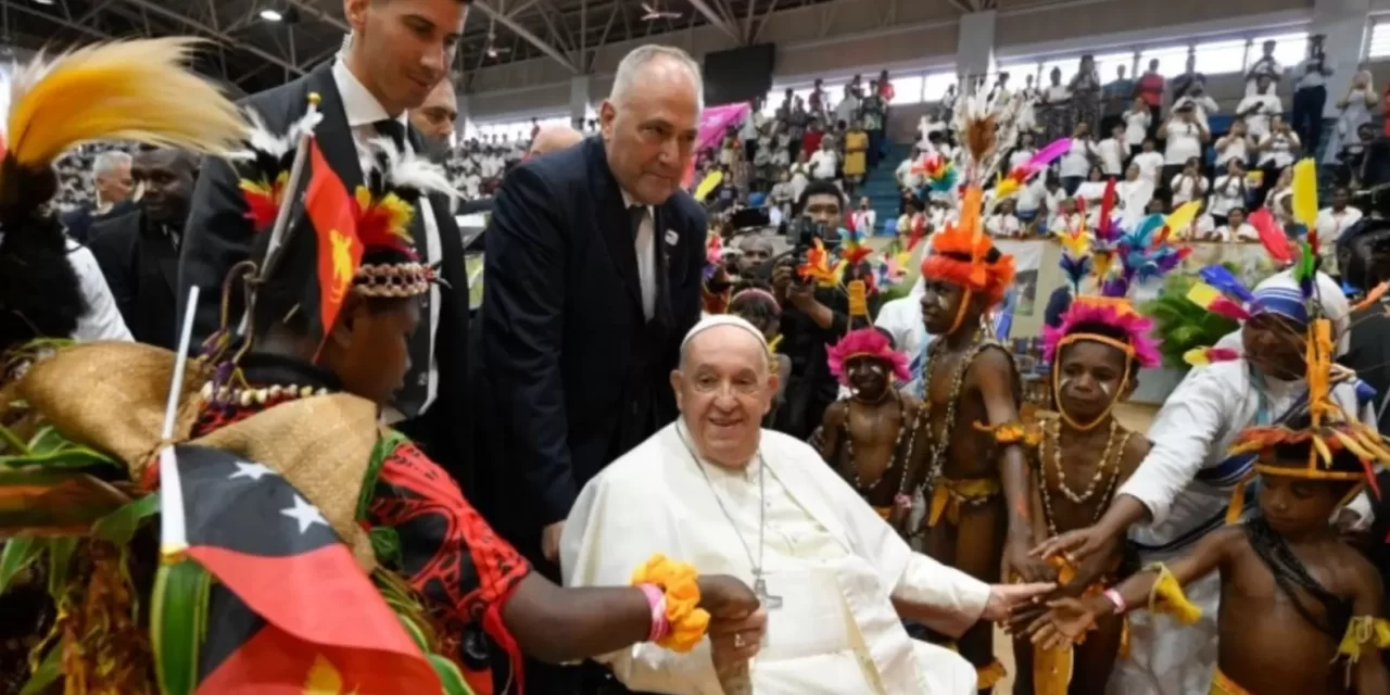L’Incontro del Papa con i Bambini di “Street Ministry” e “Callan Services”: Il valore della diversità e dell’amore