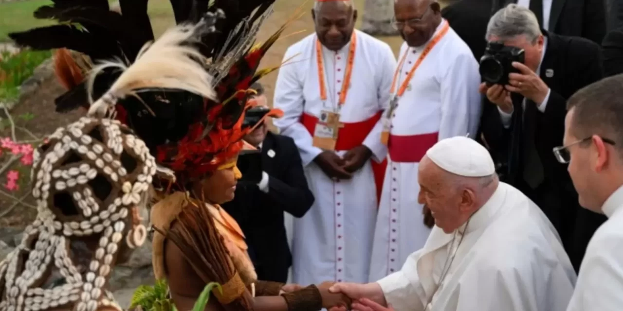 Il discorso di Papa Francesco in Papua Nuova Guinea: coraggio, bellezza e speranza come pilastri della missione