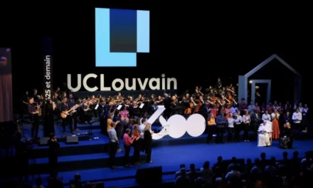 Papa Francesco agli studenti di Lovanio: Educazione e verità