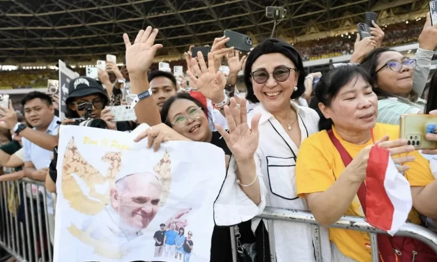 L’omelia di Papa Francesco a Giacarta: Ascoltare e vivere la Parola come strada per la speranza