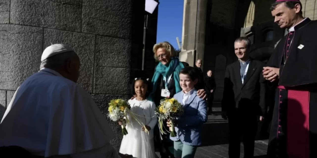 La Chiesa in movimento: Evangelizzazione, gioia e misericordia come chiavi del cammino