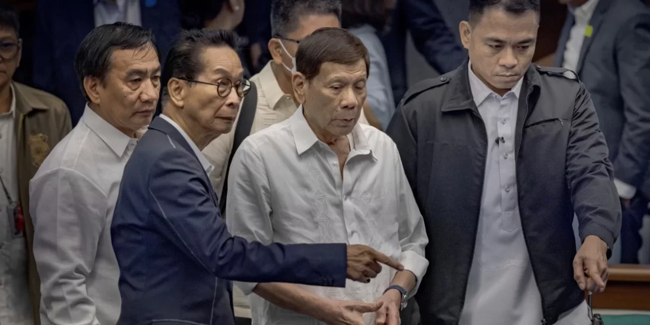 Rodrigo Duterte accusato di crimini contro l’umanità
