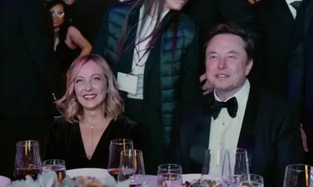 Elon Musk si avvicina a Stellantis: un colpo all’Italia industriale o un nuovo futuro high-tech?