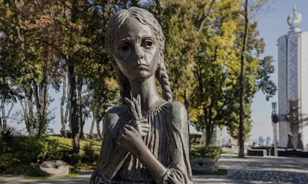 Le atrocità Ingiustificate dell’Europa Orientale: Un’analisi del XX Secolo attraverso Snyder