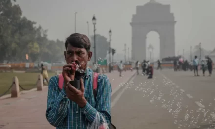 New Delhi soffocata dall’inquinamento atmosferico