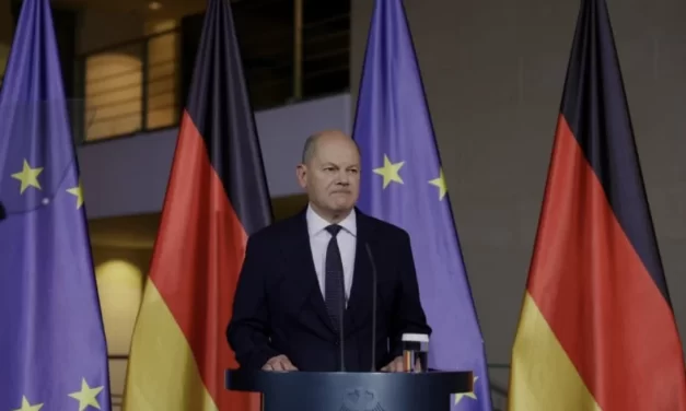 La Germania passa dalla crisi economica a quella politica