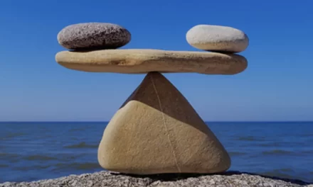 L’EQUILIBRIO TRA RAZIONALE ED EMPIRICO: UN MODELLO PER LA COMPRENSIONE DELLA REALTÀ