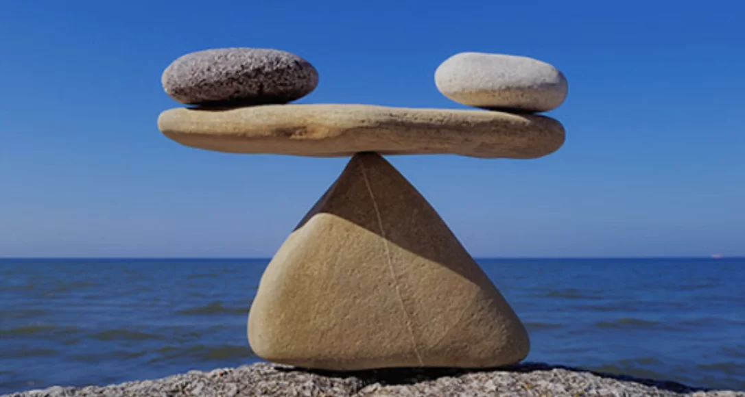 L’EQUILIBRIO TRA RAZIONALE ED EMPIRICO: UN MODELLO PER LA COMPRENSIONE DELLA REALTÀ