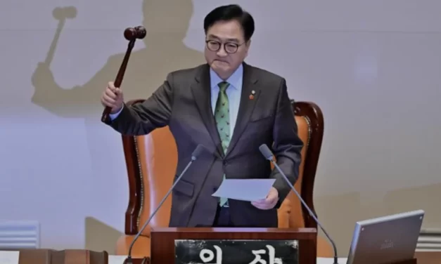 Destituito il presidente della Corea del Sud Yoon Suk-yeol