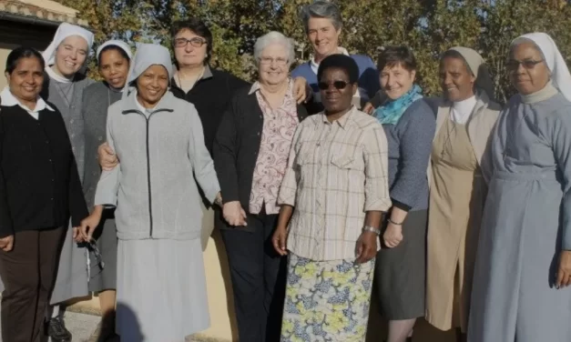 Il Governo Meloni ha messo un pesante fardello su frati e suore extracomunitari 
