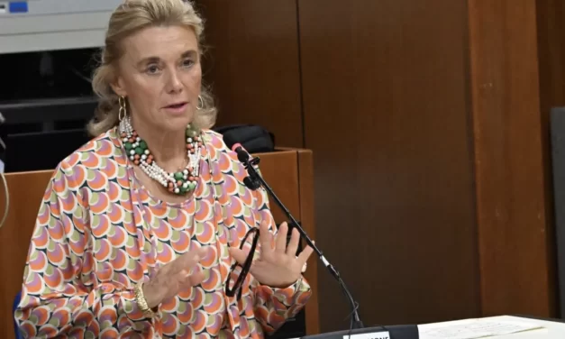Le dimissioni di Elisabetta Belloni: una scossa nel cuore dell’intelligence italiana