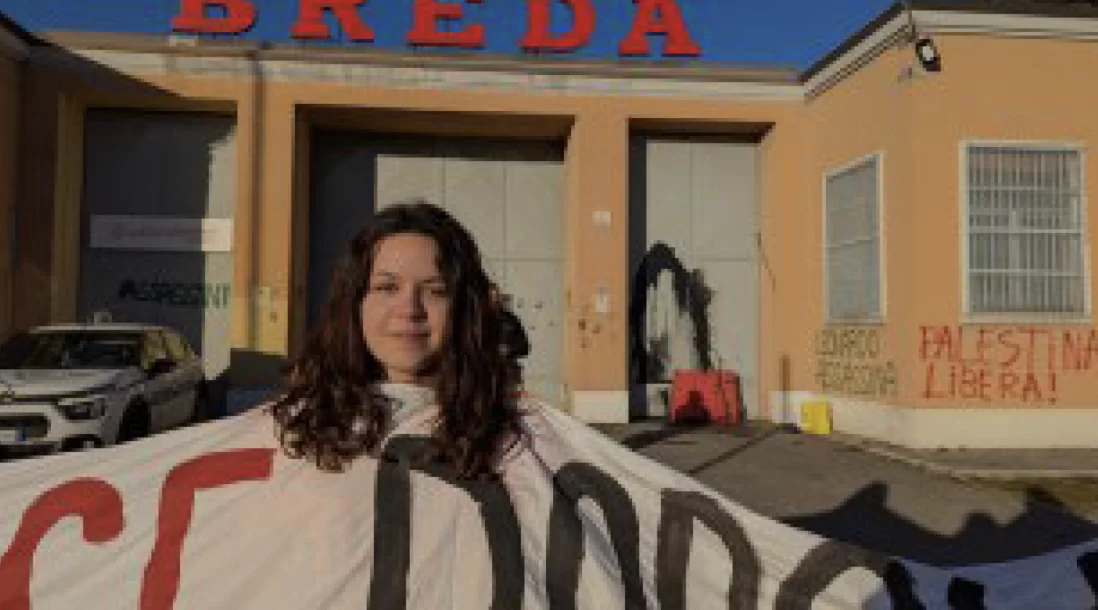 Perquisizioni indecenti sulle attiviste di Brescia