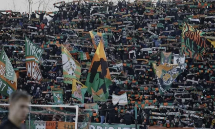 Violenza e intolleranza nel calcio: tifoso interista aggredito a Venezia