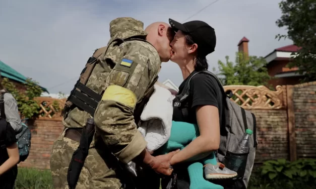 La narrazione dominante nei media italiani sulla guerra in Ucraina