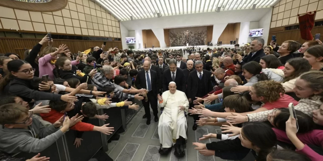 Papa Francesco: il Giubileo è un nuovo inizio per un mondo ferito